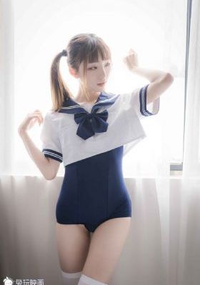 金花瓶楷梅花
