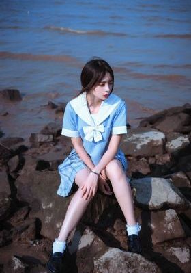 墨雨云间